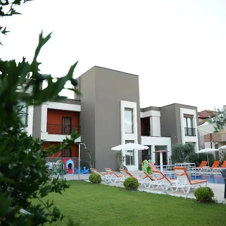 Eva Apartmanhotel *